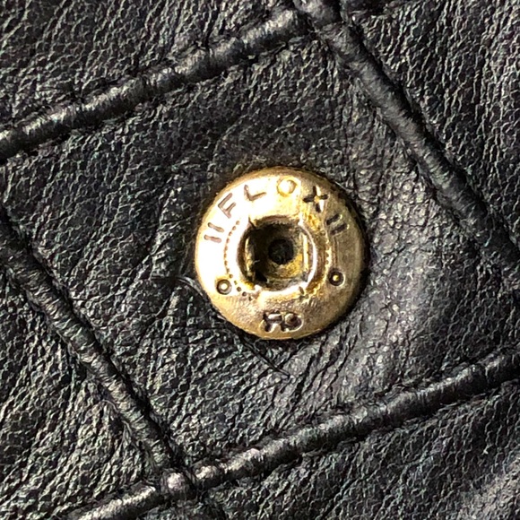 CHANEL Black Diamond Quilted Bifold Lambskin Wallet with Snap Coin Purse Vintage - Picture 12 of 17